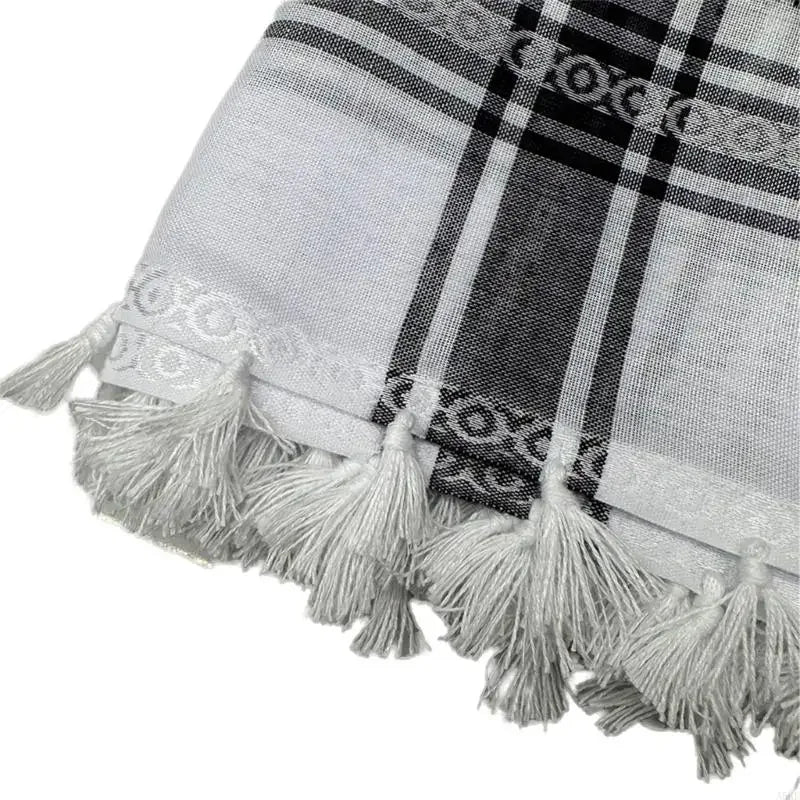 Classical Black and White Keffiyeh/Shemagh Scarf for Men and Women