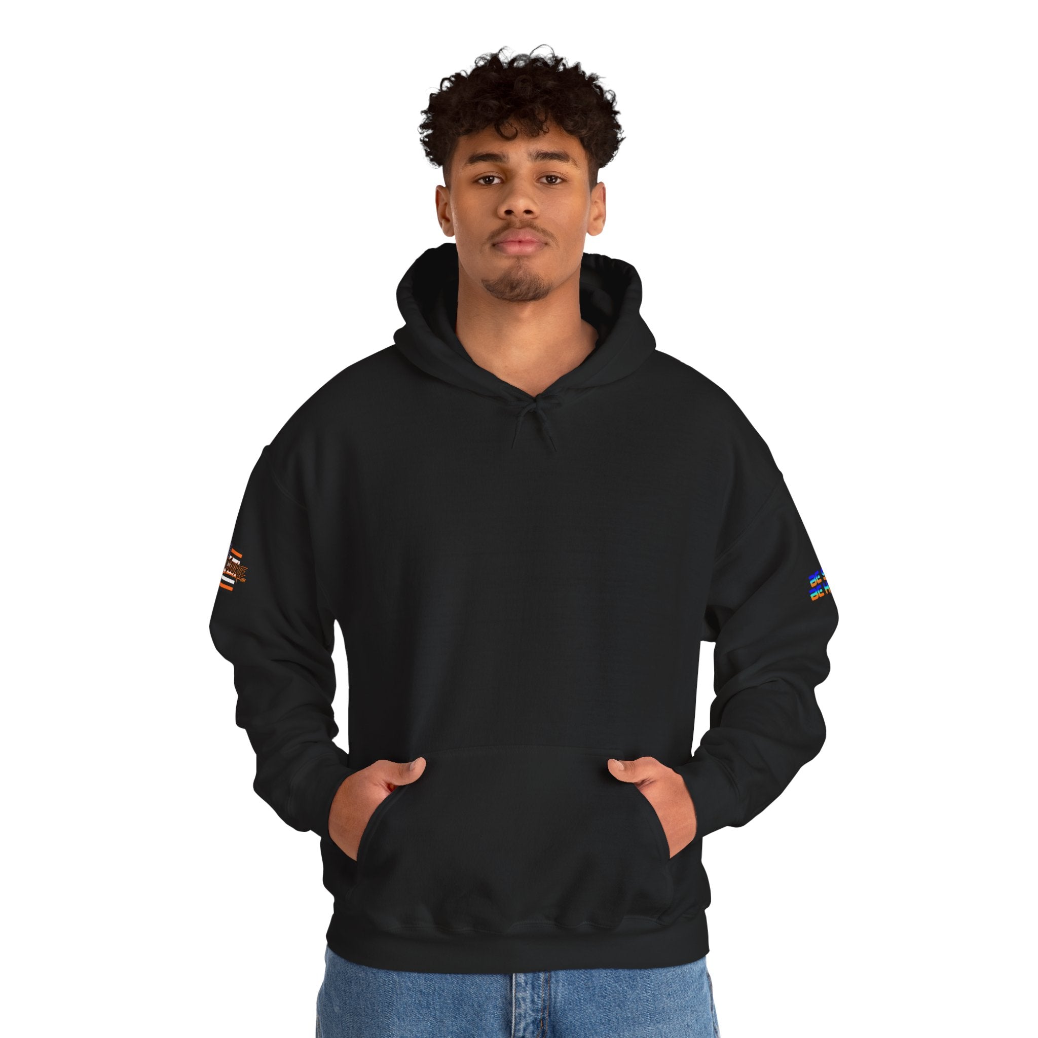 No Kings in the USA Unisex Heavy Blend Gildan Hoodie Sweatshirt, Casual Wear, Gift for Activists, Comfortable Protest Wear
